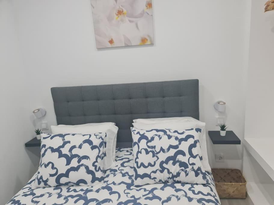"Linda'S Guest House" Beach House With Private Patio & Hot Tub, 3 Min From The Beach Costa da Caparica Bagian luar foto